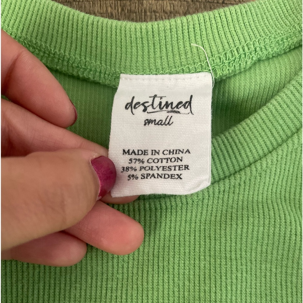 I’m selling this super cute Tilly’s Green Tank top! Size: Small 💚